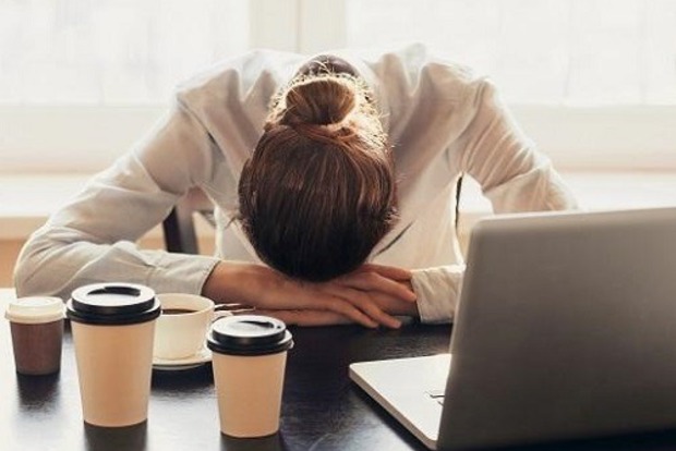 Причины усталости: от чего нужно отказаться, чтобы стать бодрее и энергичнее