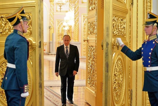 За год до выборов в России начнет работу неформальный избирательный штаб Путина