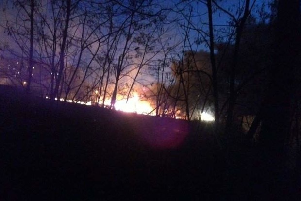 У Донецьку сталася потужна пожежа. Відео