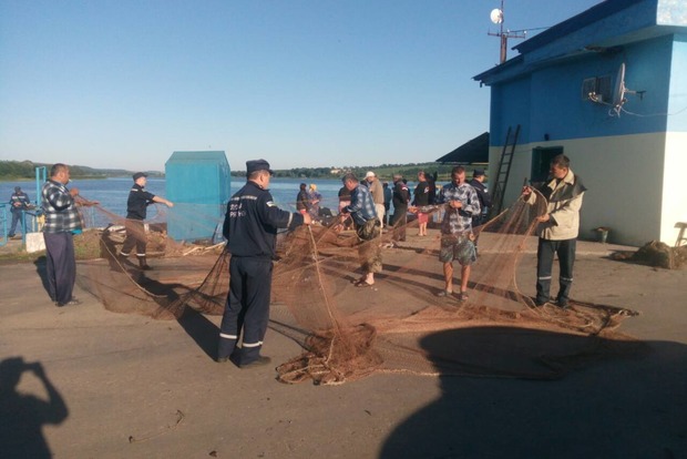 В Одеській області на водосховищі перекинувся човен, три дівчини потонули