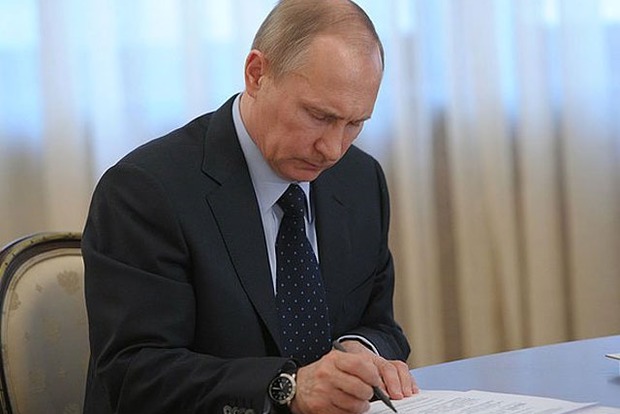 Путин подписал указ о помиловании Савченко