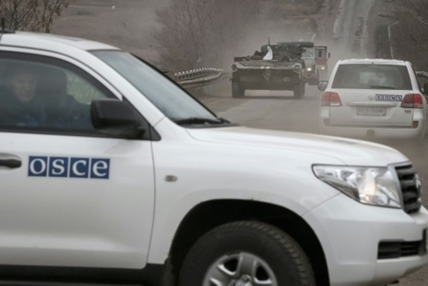 Несмотря на присутствие ОБСЕ, боевики открыли огонь около Станицы Луганской