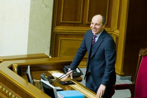 Парубий пообещал нардепам закон о запрете выступлений на русском языке