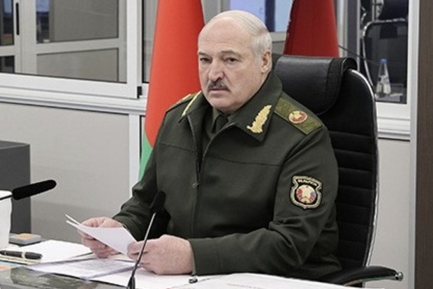Лукашенко сплив зі своєю заявою: Хочеш миру – готуйся до війни
