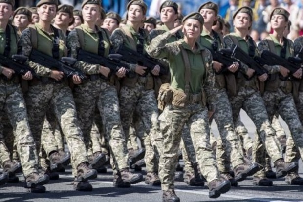 Украинки добились сокращения списка профессий военнообязанных женщин