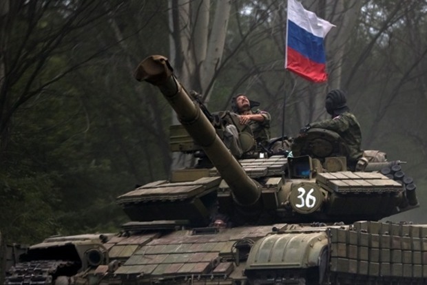 Разведка зафиксировала очередное поступление из России бронетехники и боеприпасов для боевиков