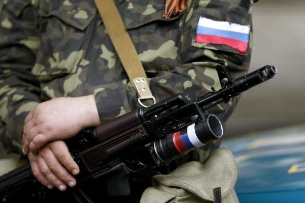 Из Донецка и Луганска бегут как крысы кадровые военные РФ с семьями