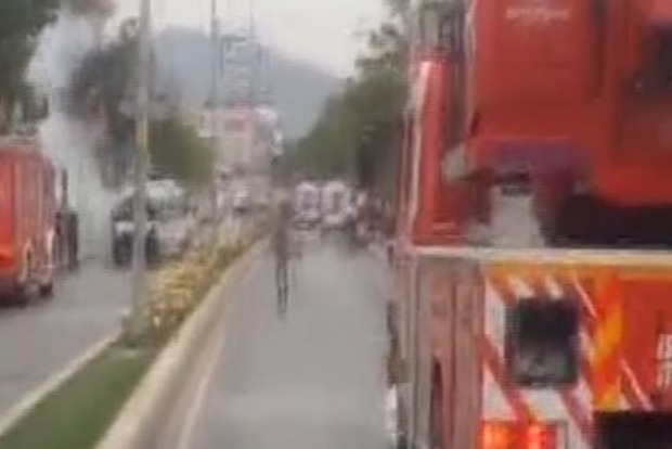 В Турции в Стамбуле взорвалось заминированное авто