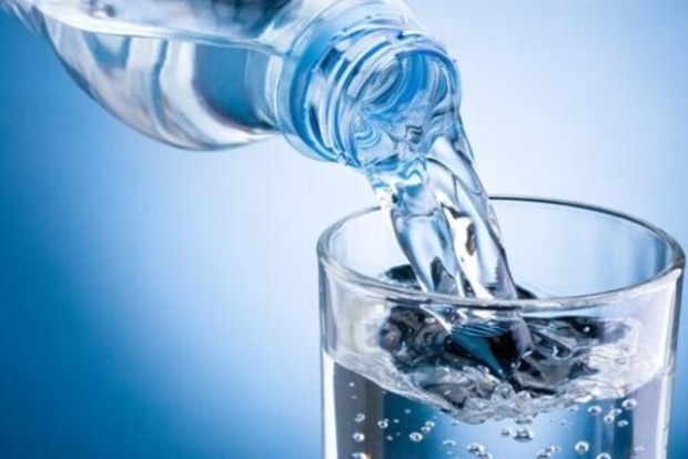 Ученые: Переизбыток воды опасен для организма