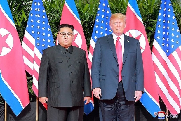 Трамп требовал у Ким Чен Ына передать США ядерное оружие
