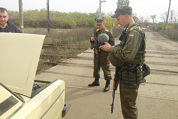 У зоні АТО затримали бойовика «ДНР», який прикривався жінкою і немовлям