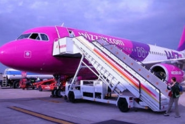 У Ризі Wizz Air не пустив на борт до Києва журналістів із РФ