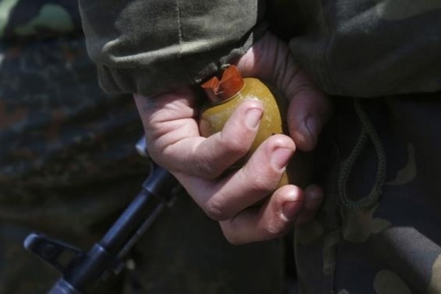 В Черкасской области пьяный офицер угрожал солдатам гранатой‍