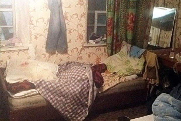 Пьяный отчим пытался задушить младенца на Донбассе
