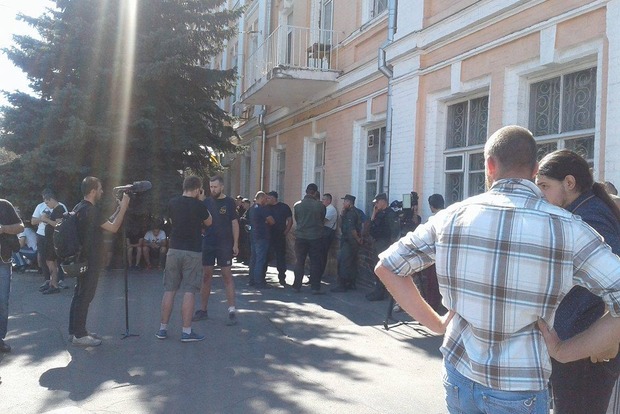 Поліція відпустила двох затриманих під час бійки біля «Київміськбуду»