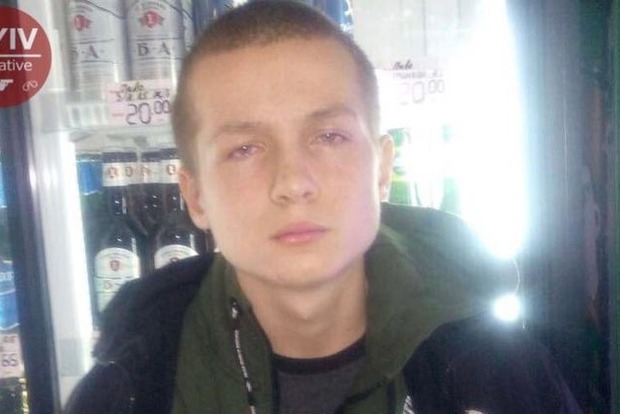 Сын нардепа Попова отказывается давать показания по делу об ограблении магазина