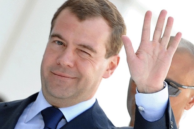 Медведев признался, что правительство РФ вскоре повысит пенсионный возраст
