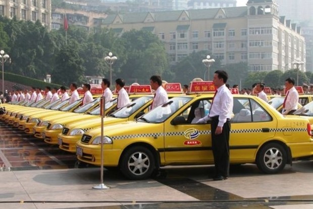 Пекин потратит 9 млрд юаней на закупку новых автомобилей такси
