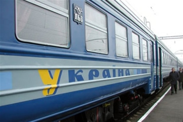 Порошенко подписал закон, запрещающий приватизацию «Укрзализныци»
