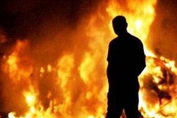 У Росії молоді люди підпалювали житлові будинки задля ефектного селфі
