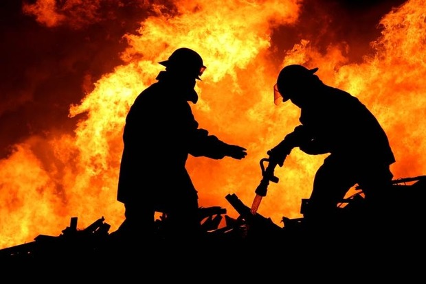 В Харькове на пожаре погибли два человека