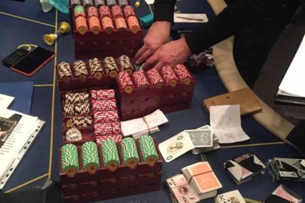 В Мариуполе работал подпольный покерный клуб