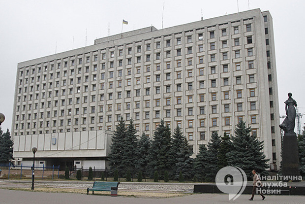 Рада уволила 13 членов Центральной избирательной комиссии