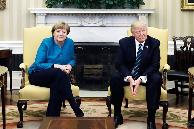 Стало известно, сколько миллиардов Трамп потребовал от Меркель за защиту Германии