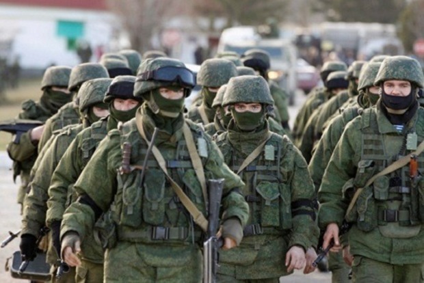 Обыски и задержания активистов, военные учения: как РФ нарушает закон в Крыму