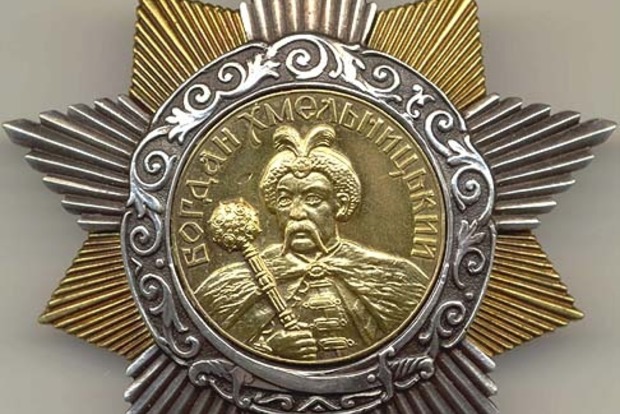 Министр обороны и командующий Нацгвардией награждены орденом Богдана Хмельницкого