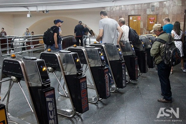 Некоторые выходы станции «Святошин» будут закрыты – метрополитен Киева