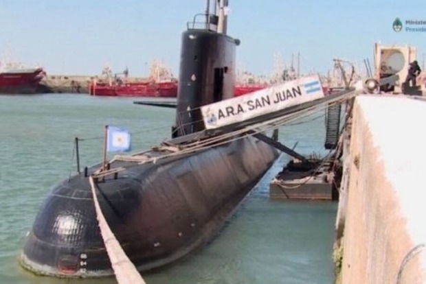 С пропавшей субмарины ВМС Аргентины пытались позвонить