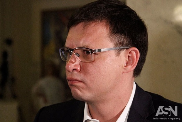 Соцмережі обурені: нардеп Мураєв в прямому ефірі назвав Євромайдан «держпереворотом»