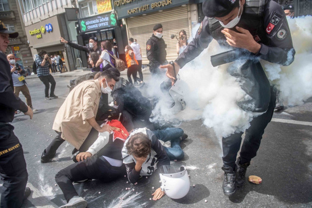 Первомайские демонстрации обернулись первомайскими задержаниями в Турции
