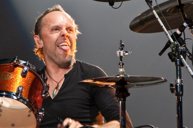 Барабанщик Metallica стал датским рыцарем