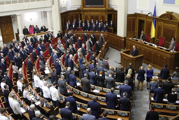 В среду парламент может рассмотреть важные законопроекты о правах переселенцев, а также – встать на защиту детей в Украине
