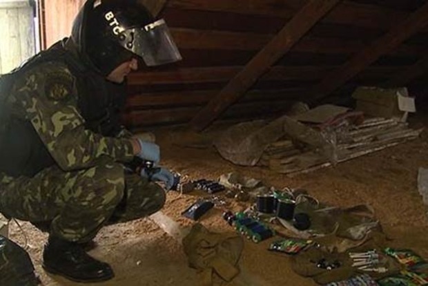 ﻿У Вінницькій області співробітники поліції вилучили арсенал зброї та наркотики