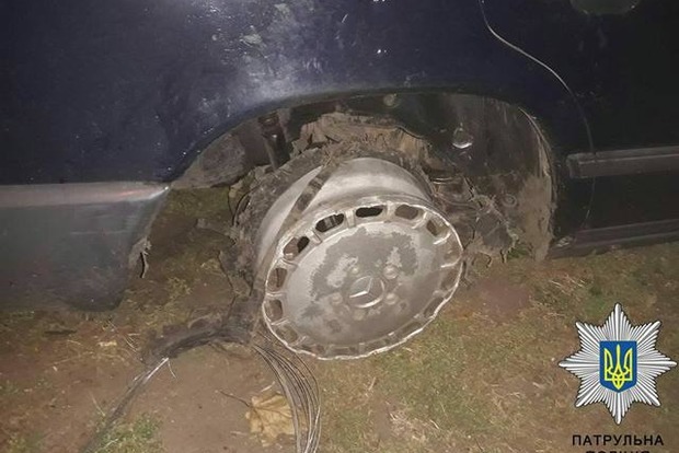 Пьяный водитель ездил по Харькову без шин на колесах