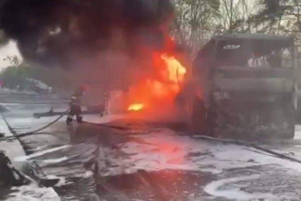 Жахлива ДТП автобуса з бензовозом у Рівненській області. Вже 17 загиблих