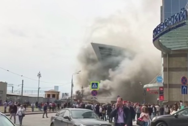 В Москве после пожара на Киевском вокзале нашли тела двух людей‍