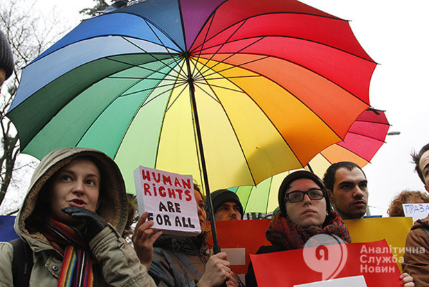 В Азербайджане прошли облавы на представителей ЛГБТ, - NYT