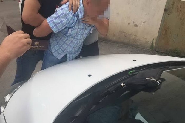 На Херсонщине сотрудник ГСЧС задержан на взятке