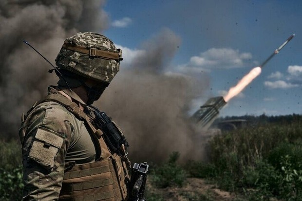 Украина расчитывает на контрнаступление после получения западной помощи - FT
