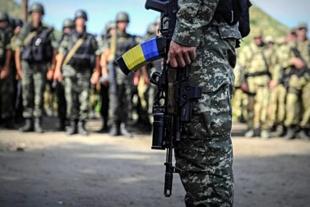 Українці не довіряють президенту і Кабміну, але довіряють армії - опитування