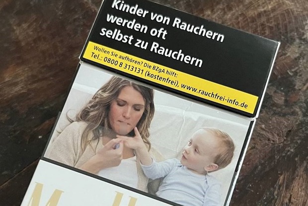 Фотография модели из Берлина печатается на миллионах пачек сигарет — сама она узнала об этом случайно