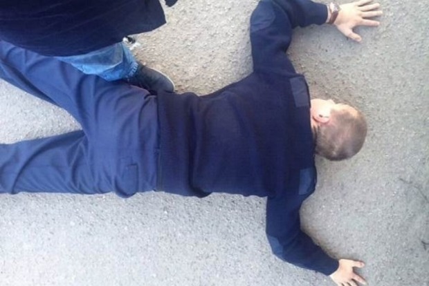 В Луганской области задержали полицейского при покупке боеприпасов