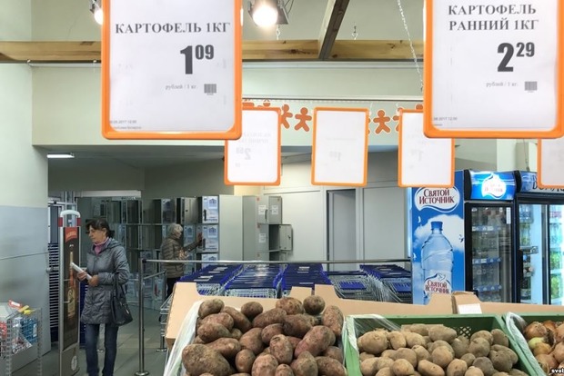 У Білорусі картопля вже втричі дорожча, ніж у Польщі, але ритуальні послуги подешевшали