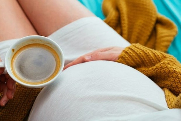 Кава і чай під час вагітності зменшують вагу дитини
