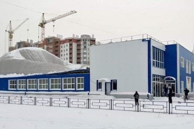 В спортшколе под Киевом рухнула крыша, когда внутри занимались дети