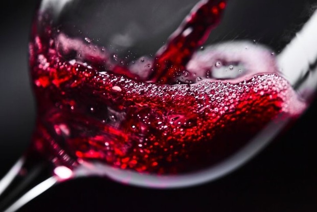 Вино омолаживает организм - исследование